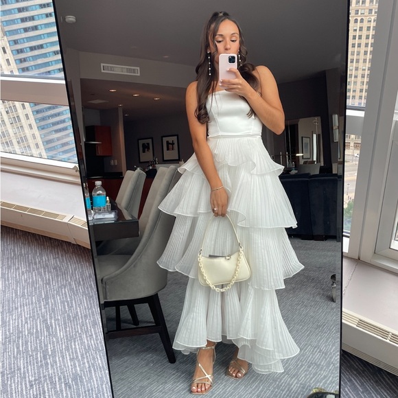 AJE Cosmo Tiered Maxi skirt - Picture 4 of 4